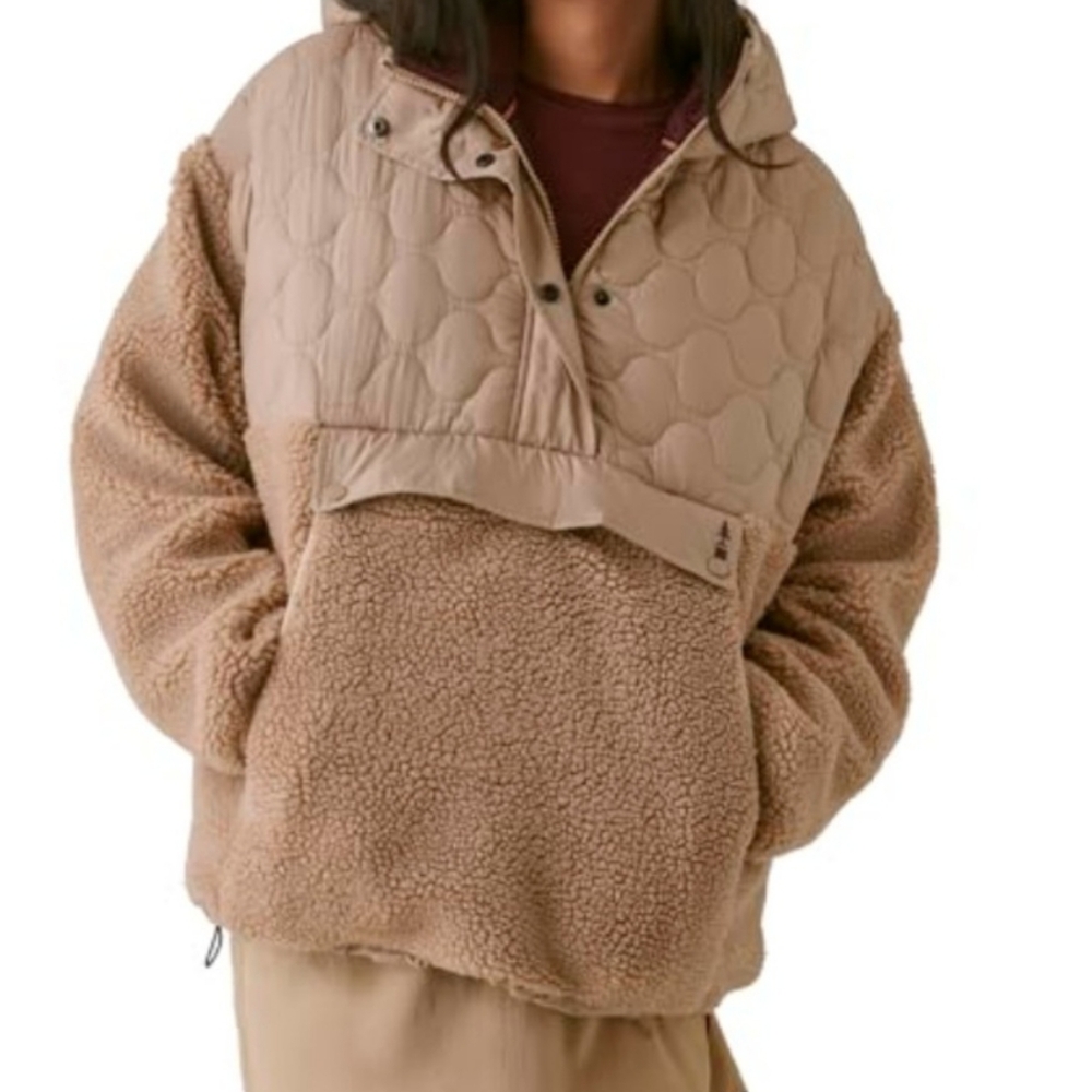 SALE! Macy's Bass Outdoor Contrast Hood Sherpa Soft Pullover Jacket Toasted Nut